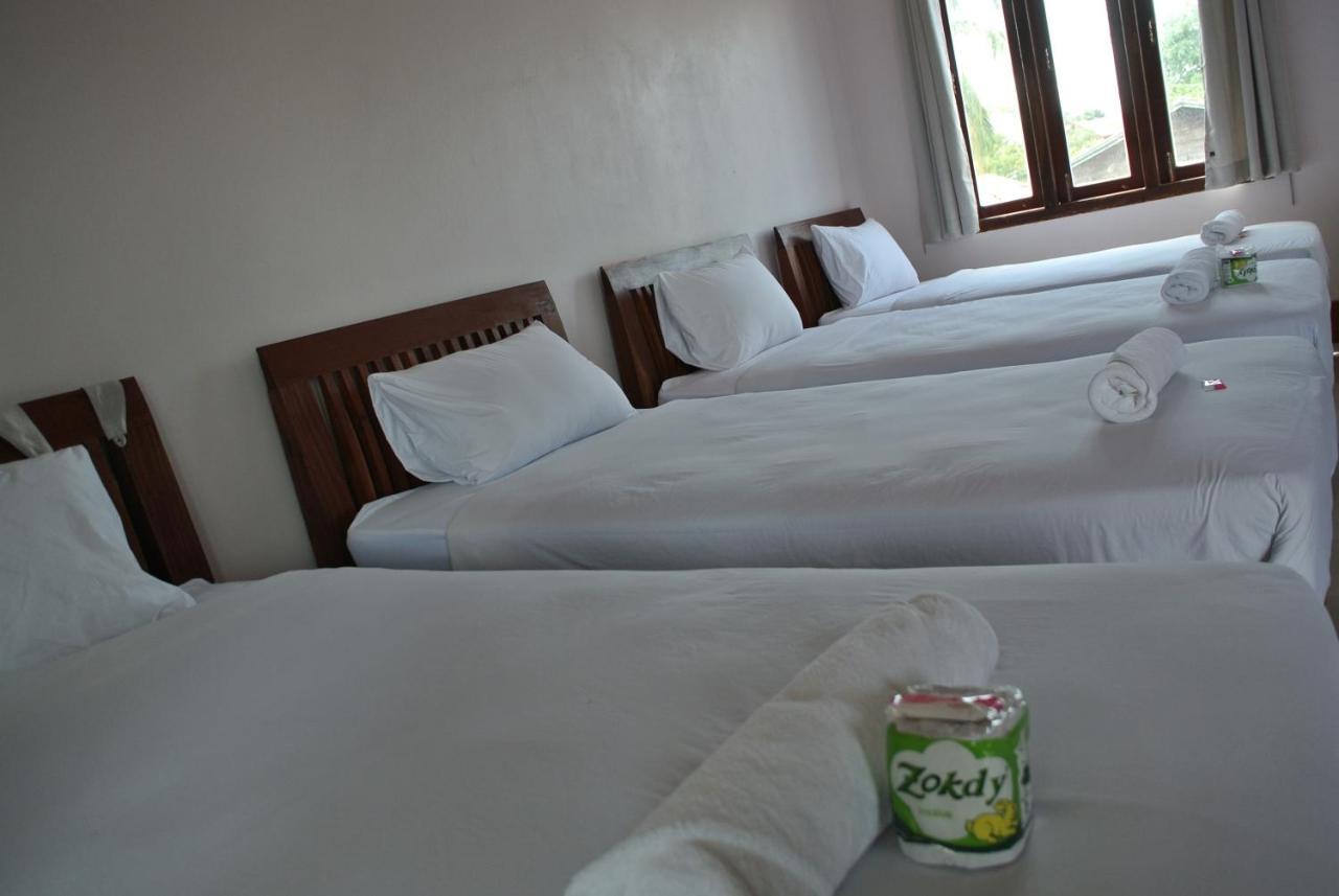 Mama Leurth Sunset Guesthouse Ban Dondét Zimmer foto