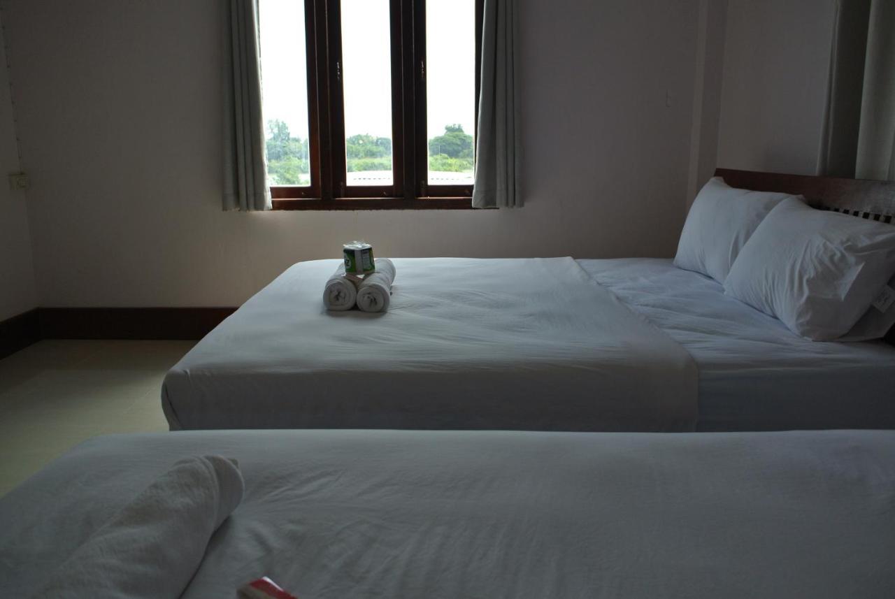 Mama Leurth Sunset Guesthouse Ban Dondét Zimmer foto