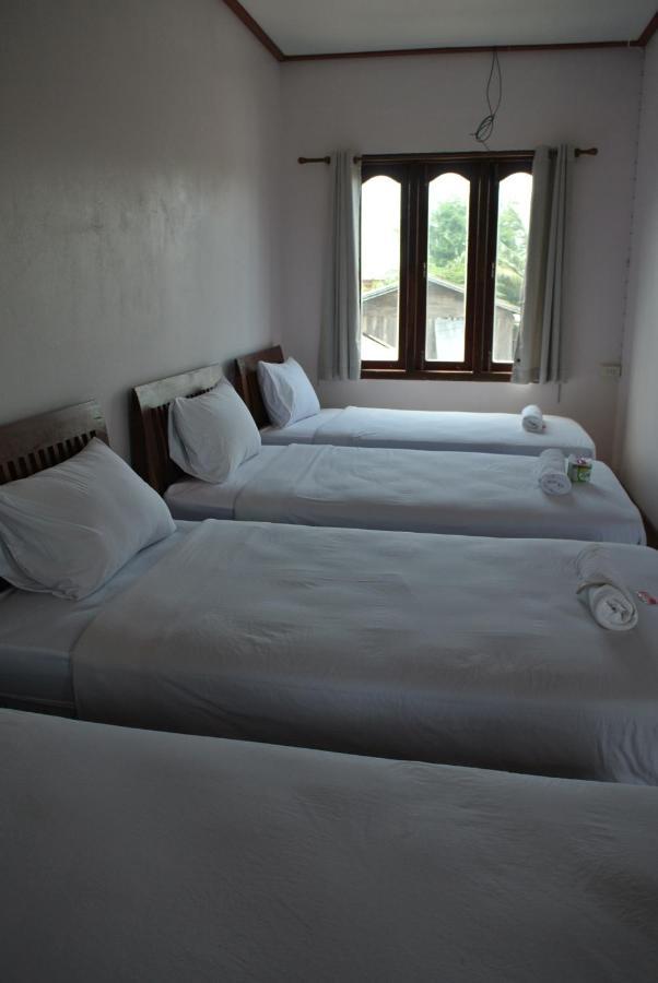 Mama Leurth Sunset Guesthouse Ban Dondét Zimmer foto