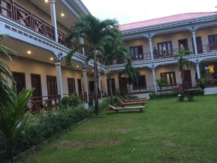Mama Leurth Sunset Guesthouse Ban Dondét Exterior foto